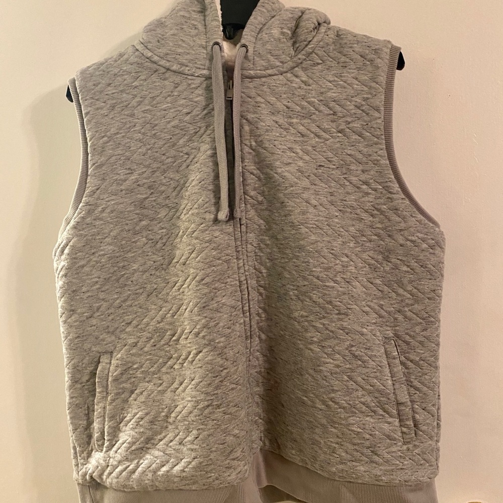 NWT Merona gray hooded vest with Sherpa lining XXL